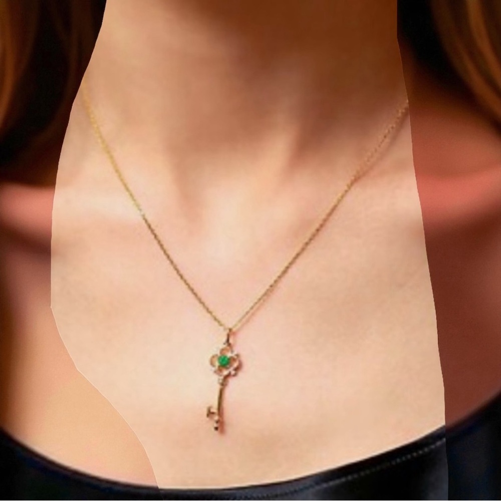 S925 Sterling Silver and Gold Plated Green CZ Key Pendant Necklace. New. - Picture 5 of 10